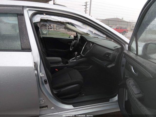 Subaru Legacy Premium Image 12