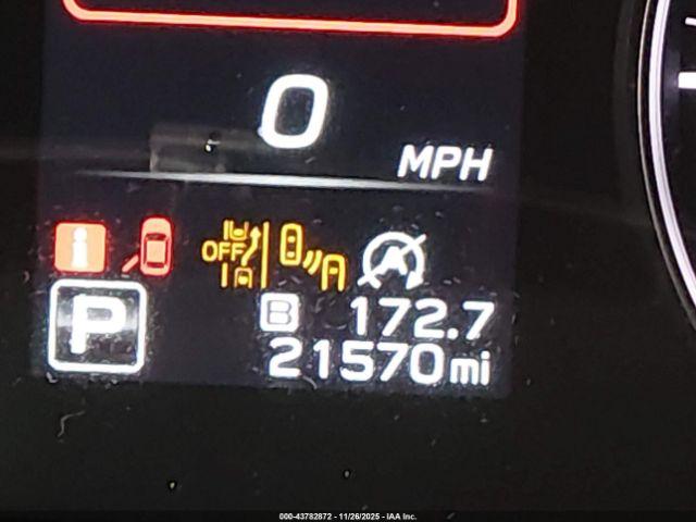 Subaru Legacy Premium Image 14