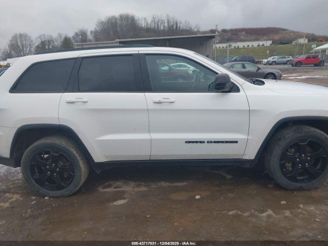 Jeep Grand Cherokee Upland 4x4 Image 12
