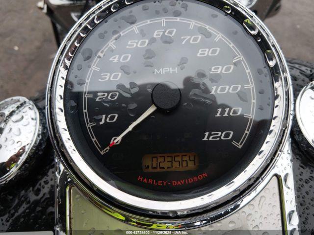 Harley-Davidson Flhr Road King Image 10