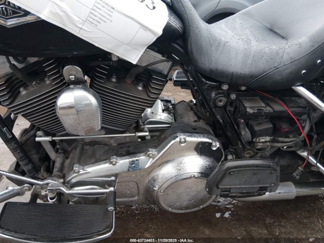 Harley-Davidson Flhr Road King Image 13