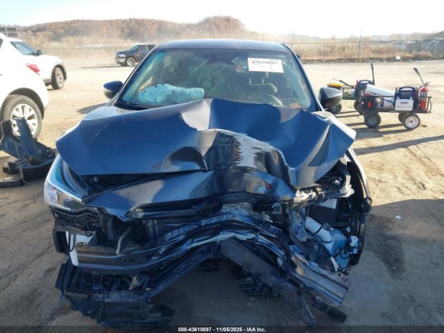 Subaru Impreza Base 5-door Image 10