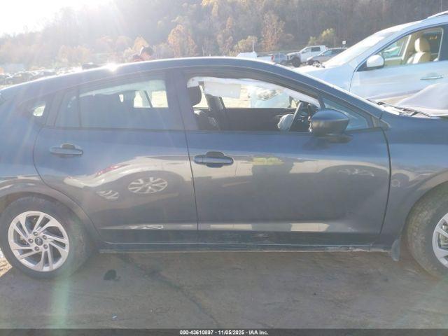 Subaru Impreza Base 5-door Image 17