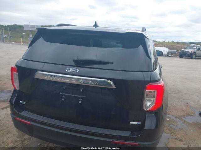 Ford Explorer Xlt Image 3