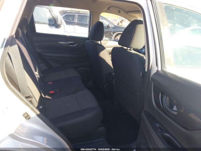 Nissan Rogue S Intelligent Awd Image 10