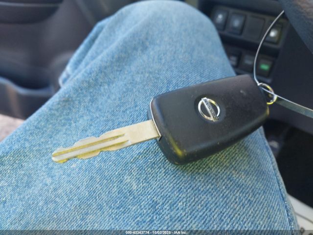 Nissan Rogue S Intelligent Awd Image 4