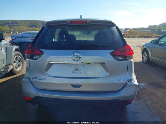 Nissan Rogue S Intelligent Awd Image 2