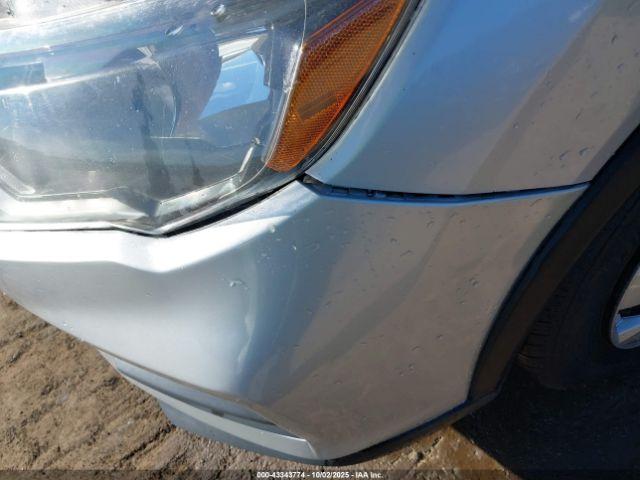 Nissan Rogue S Intelligent Awd Image 6