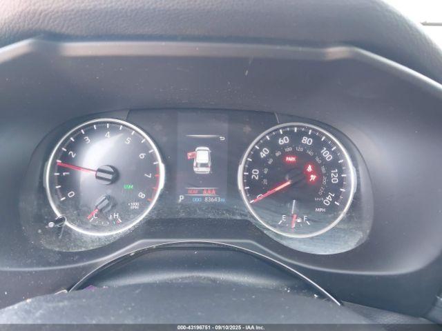 Toyota RAV4 Xle Image 6