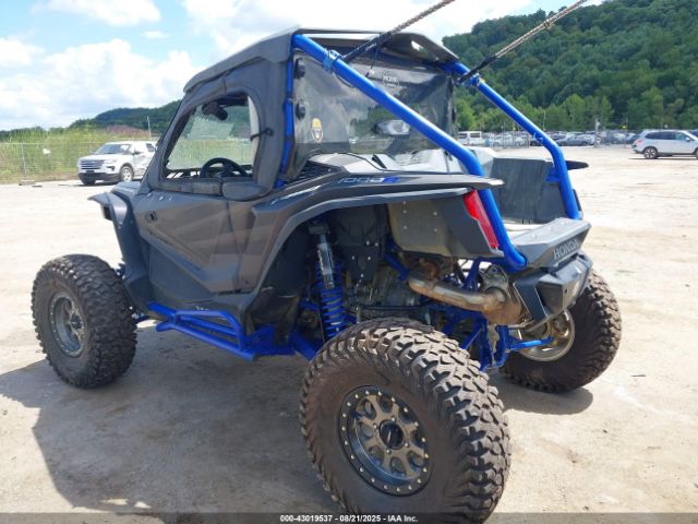 Honda Sxs1000 S2r Image 8