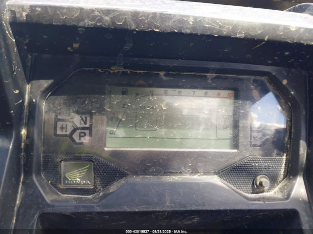 Honda Sxs1000 S2r Image 13