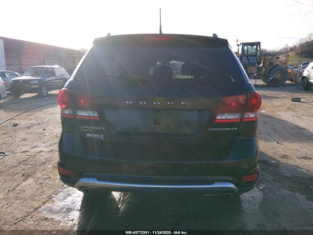 Dodge Journey Crossroad Image 7