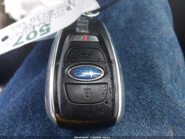 Subaru Crosstrek 2.0i Limited Image 6