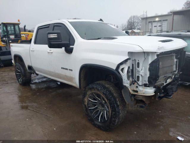  Salvage Chevrolet Silverado 2500