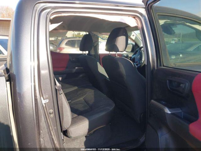 Toyota Tacoma Sr5 V6 Image 12