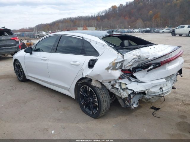 Kia K5 Gt-line Image 11