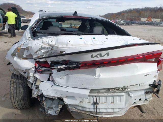 Kia K5 Gt-line Image 12