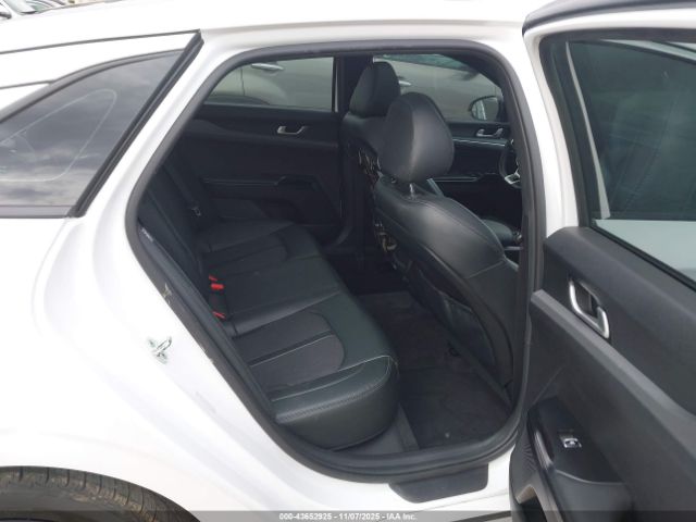 Kia K5 Gt-line Image 4