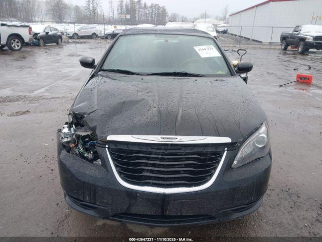 Chrysler 200 S Image 13