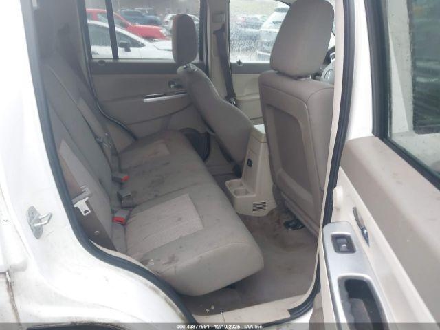 Jeep Liberty Limited Edition Image 18