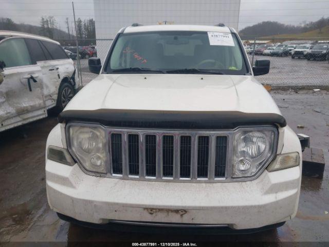 Jeep Liberty Limited Edition Image 14