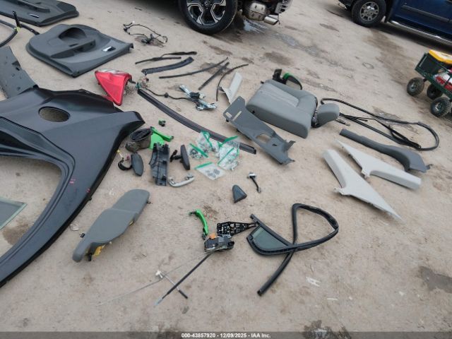 Chevrolet Sonic Lt Auto Image 19