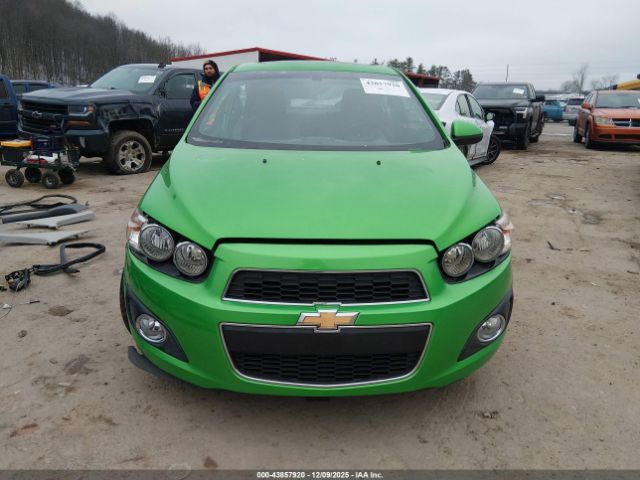 Chevrolet Sonic Lt Auto Image 14