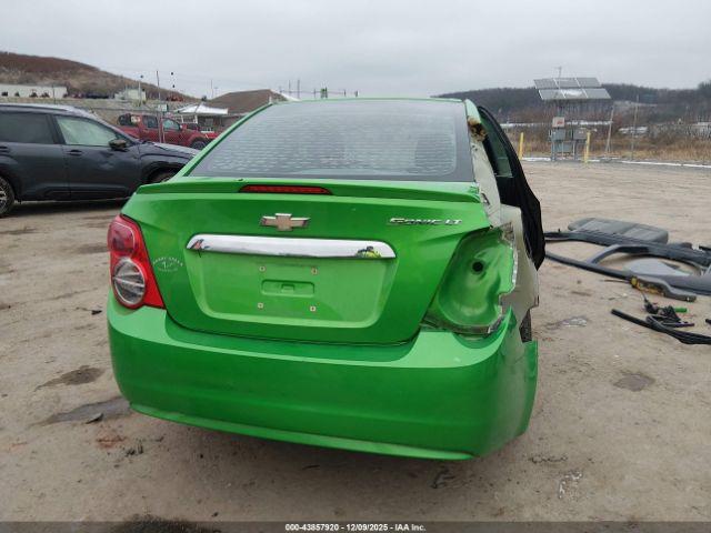 Chevrolet Sonic Lt Auto Image 11