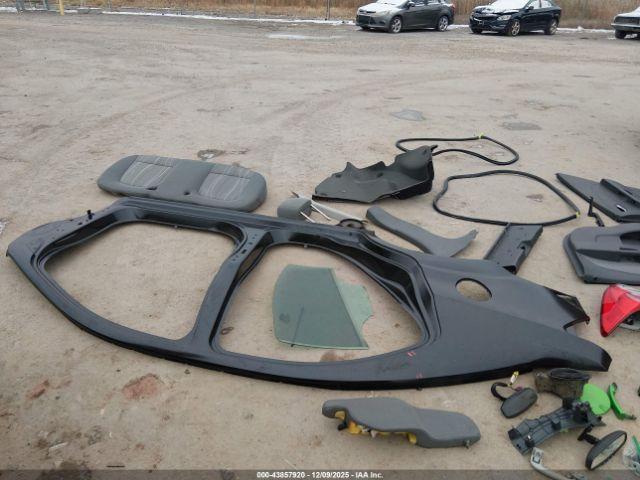 Chevrolet Sonic Lt Auto Image 16