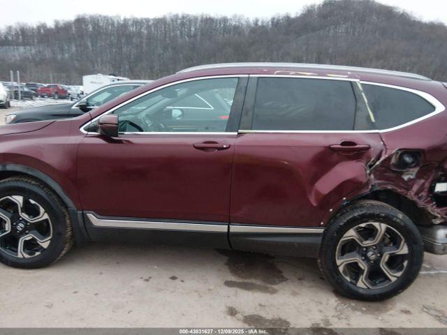 Honda CR-V Touring Image 3