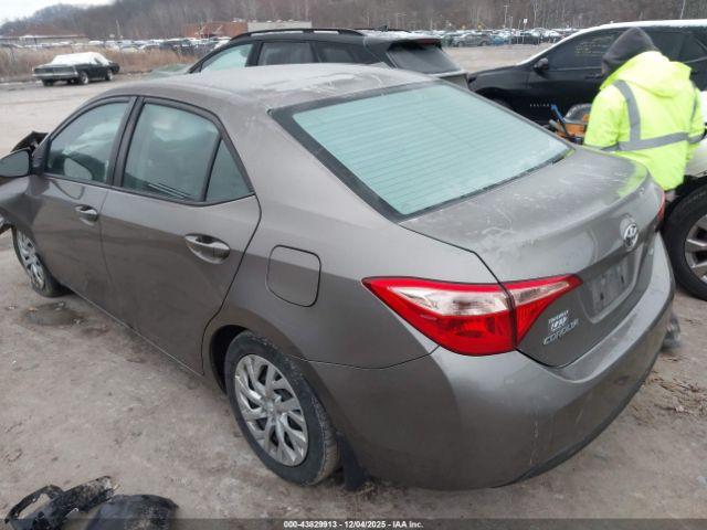 Toyota Corolla Le Image 15