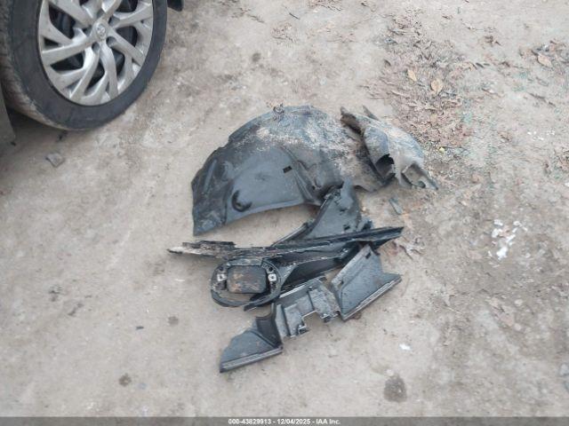 Toyota Corolla Le Image 7