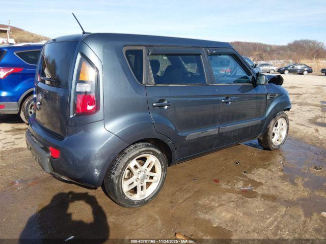 Kia Soul + Image 4