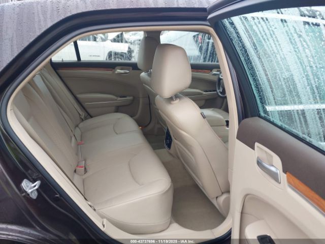 Chrysler 300c Awd Image 12