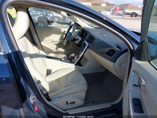 Volvo S60 T5 Platinum Image 9