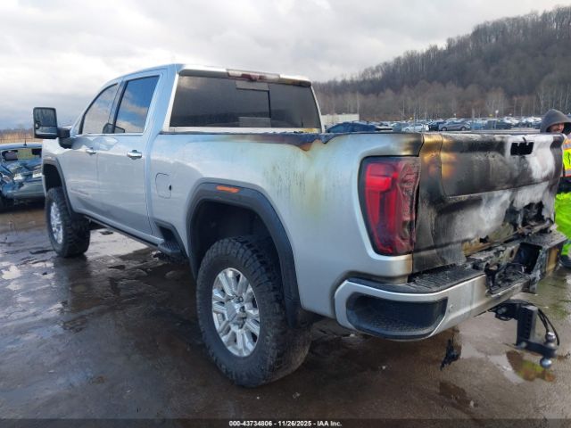 General Motors Sierra 2500HD 4wd  Standard Bed Denali Image 2