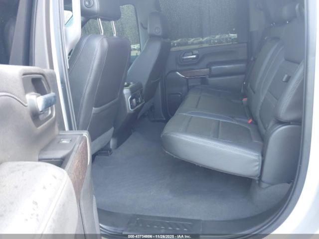 General Motors Sierra 2500HD 4wd  Standard Bed Denali Image 10