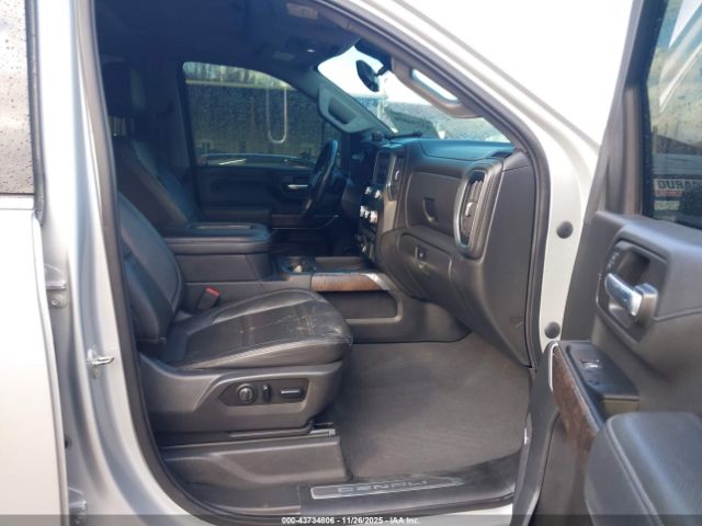 General Motors Sierra 2500HD 4wd  Standard Bed Denali Image 3