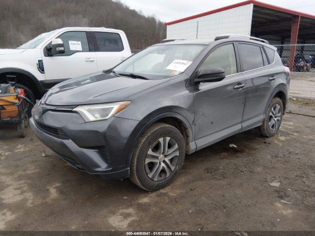 Toyota RAV4 Le Image 13