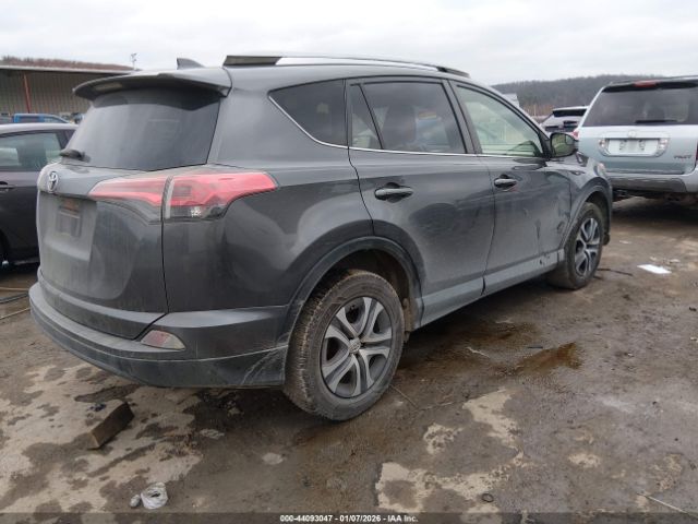 Toyota RAV4 Le Image 14