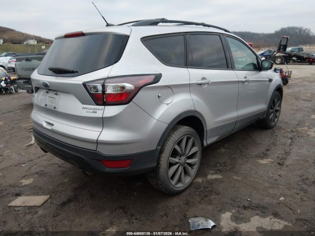 Ford Escape Titanium Image 13