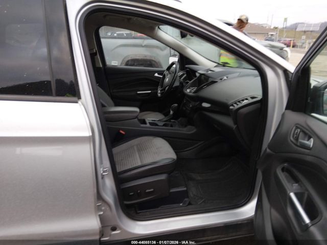 Ford Escape Titanium Image 9