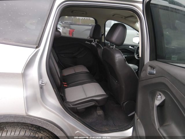 Ford Escape Titanium Image 10