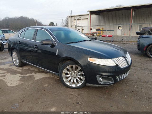 Lincoln MKS Image 1