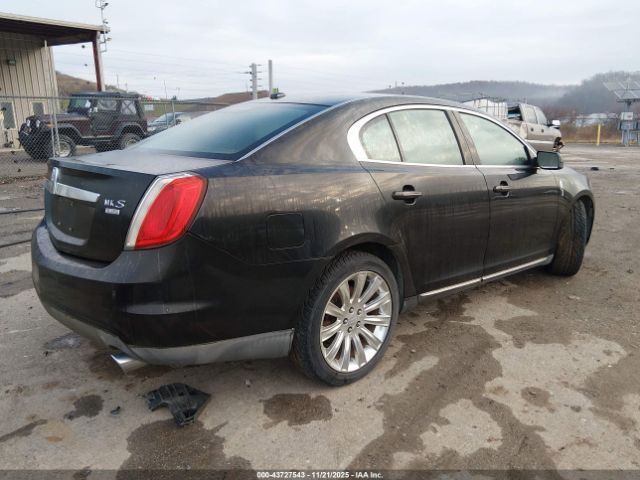 Lincoln MKS Image 4