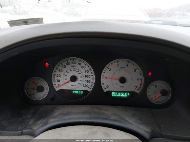 Chrysler Town & Country Touring Image 10