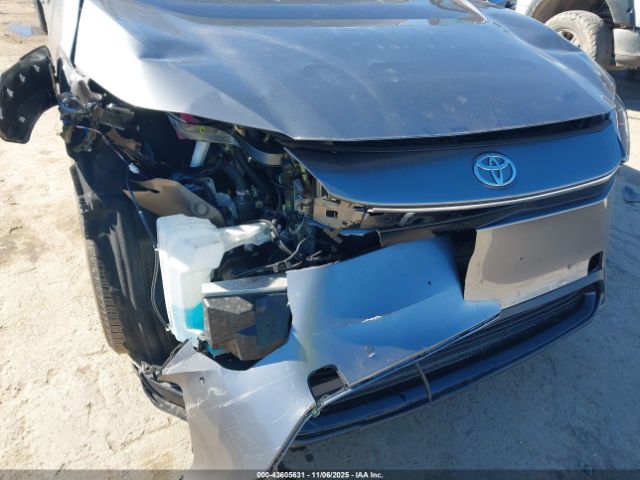 Toyota bZ4X Xle Image 16